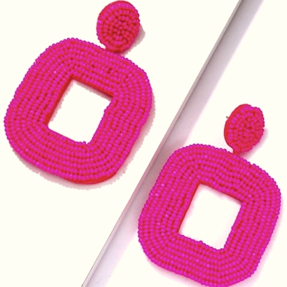 Oversized Bright Pink Handmade Beaded Dangle Earrings Post New Handcrafted Boho - Picture 3 of 7